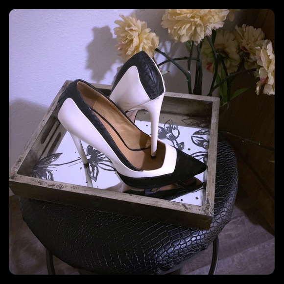 L.A.M.B. Heels Size 6 - Picture 1 of 3